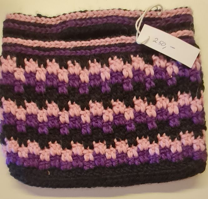 Hovedbilde Foret veske ca 22 x 20 cm nr 03