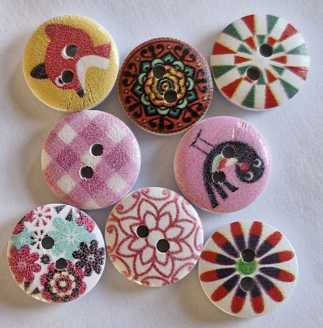 Hovedbilde Knapp 15 mm. Assortert farge og motiv
